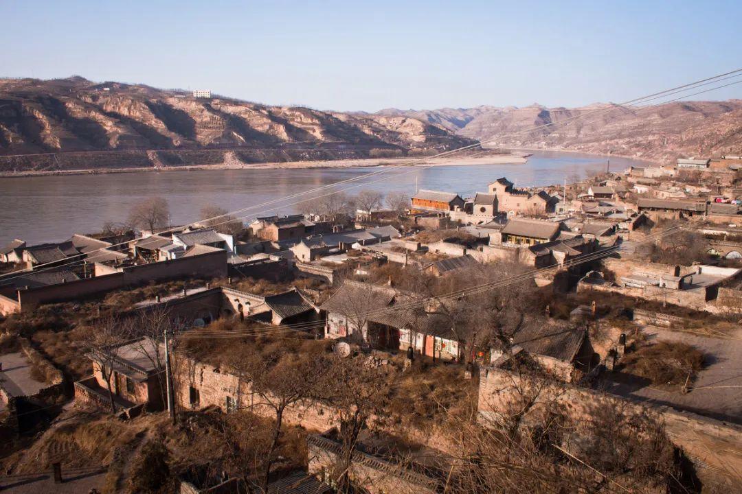 吕梁活动盛典，嘉宾云集，观众热情如火